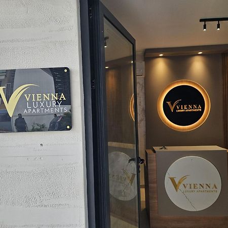 Vienna Luxury Apartments Dobra Voda Bagian luar foto