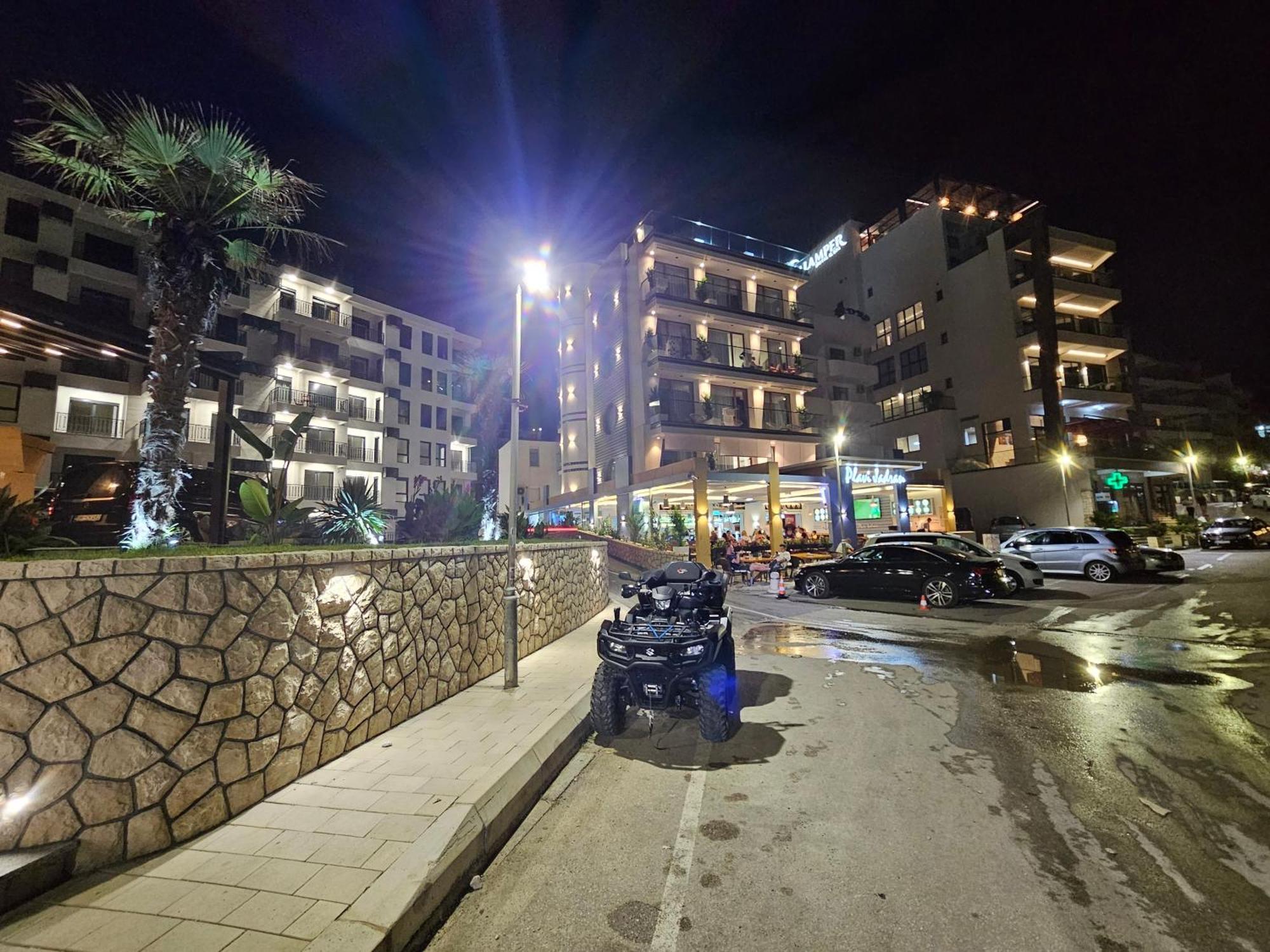 Vienna Luxury Apartments Dobra Voda Bagian luar foto