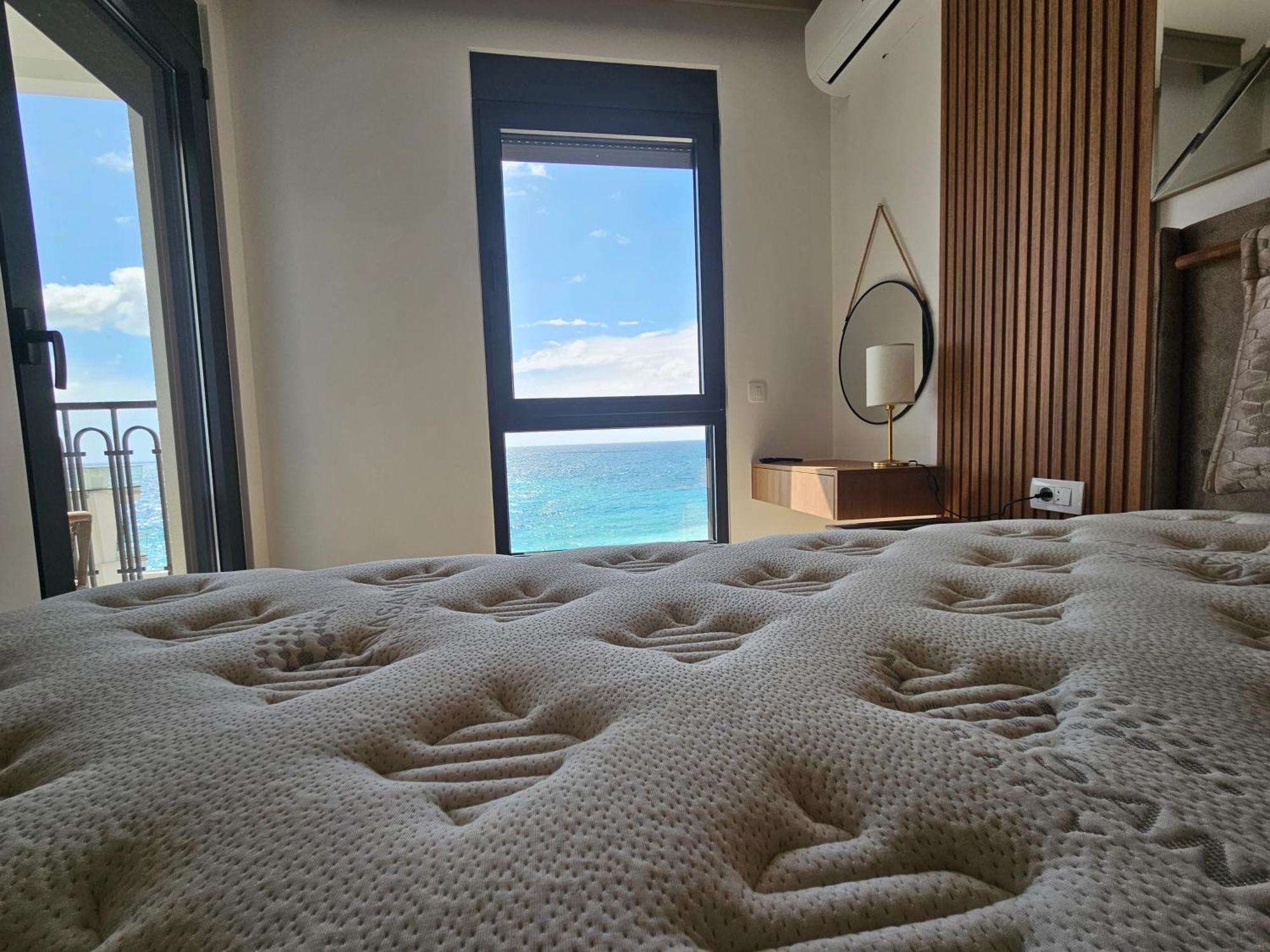 Vienna Luxury Apartments Dobra Voda Bagian luar foto