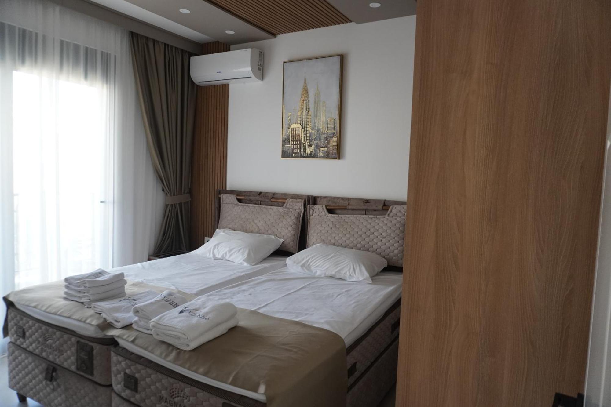 Vienna Luxury Apartments Dobra Voda Bagian luar foto