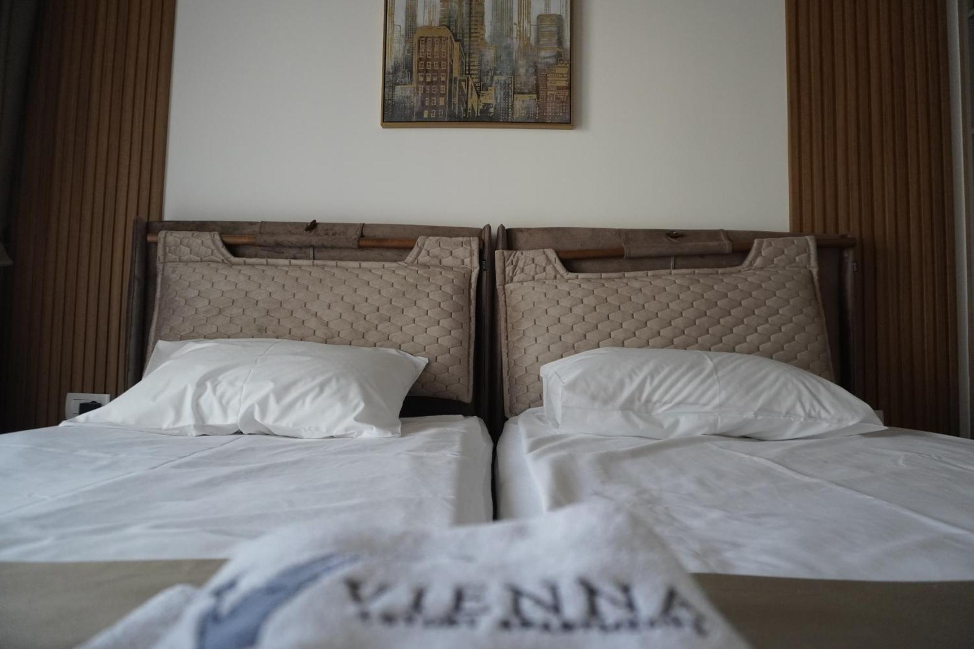 Vienna Luxury Apartments Dobra Voda Bagian luar foto