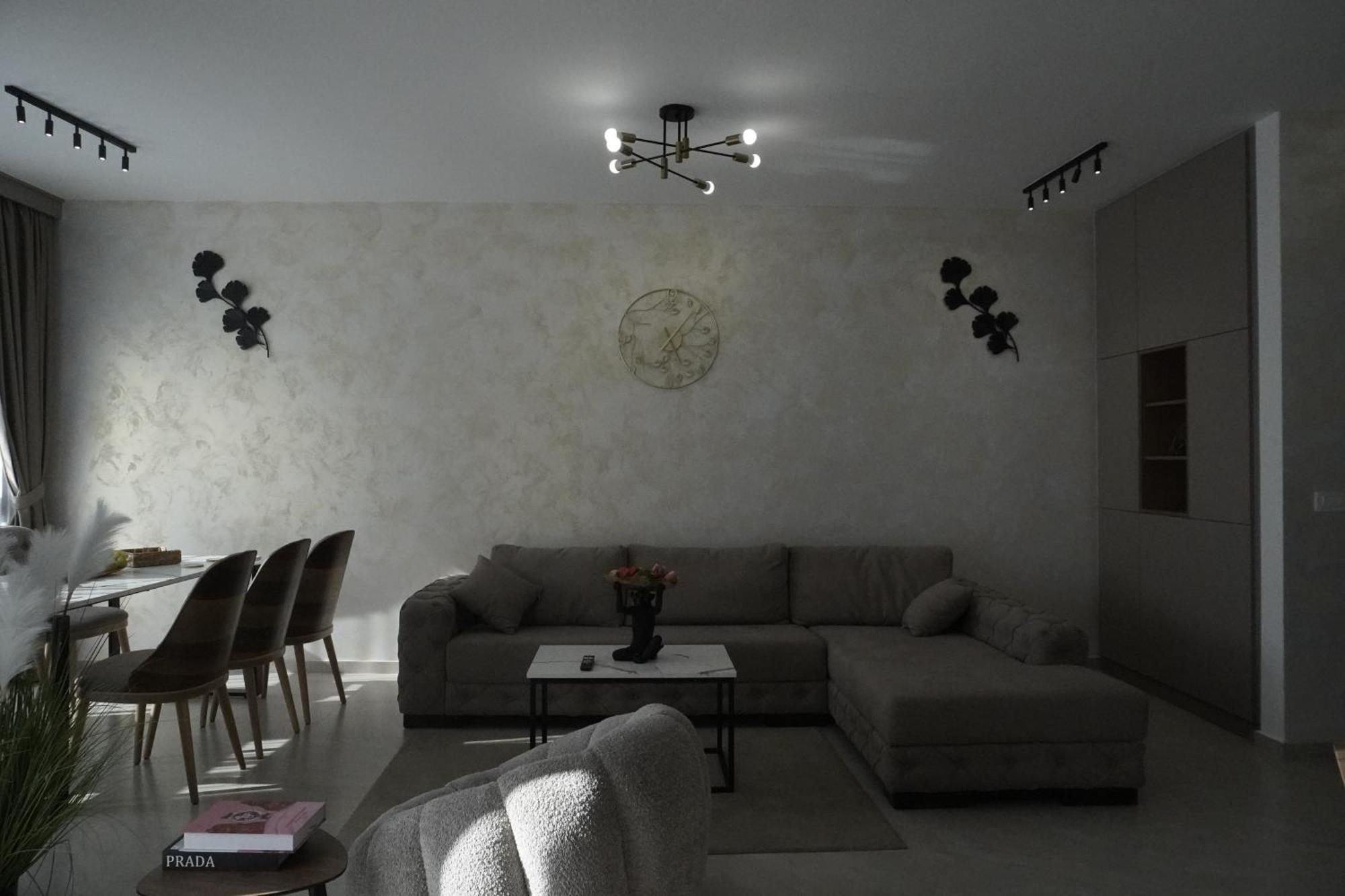 Vienna Luxury Apartments Dobra Voda Bagian luar foto
