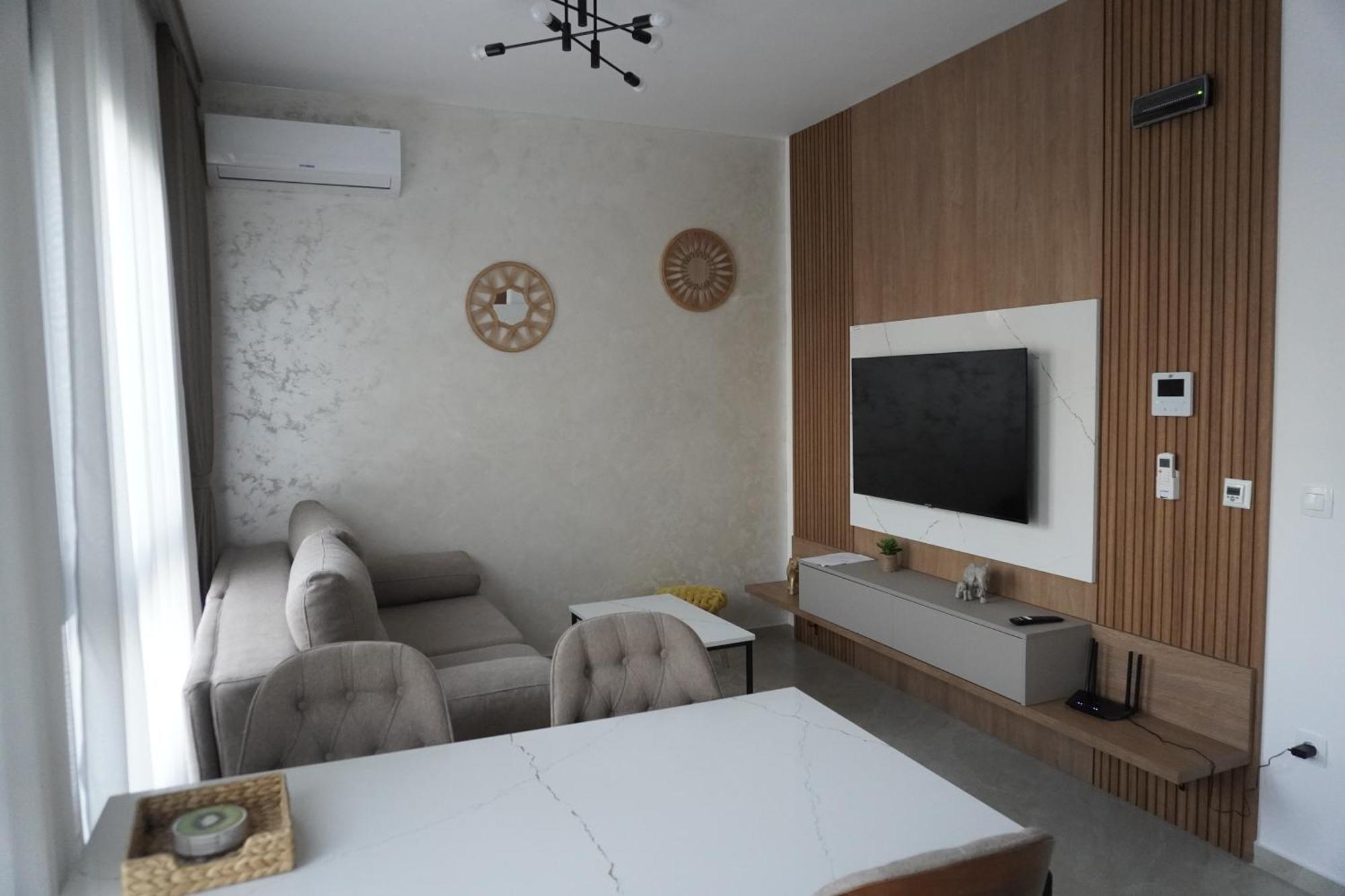 Vienna Luxury Apartments Dobra Voda Bagian luar foto